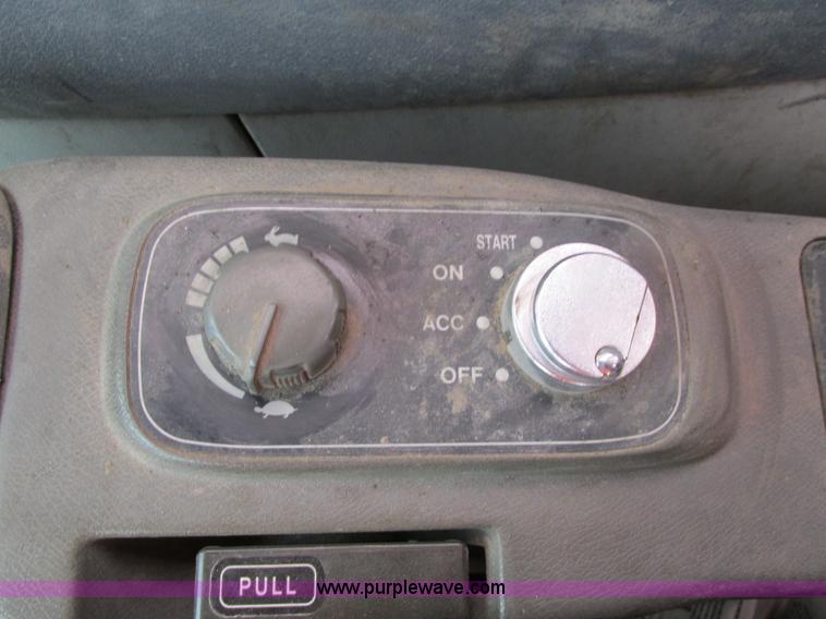 image for item I4186 2005 Link Belt 210LX excavator