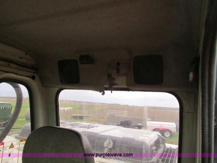 image for item I4186 2005 Link Belt 210LX excavator