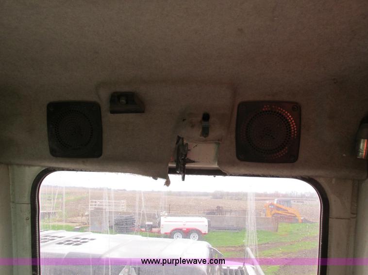 image for item I4186 2005 Link Belt 210LX excavator