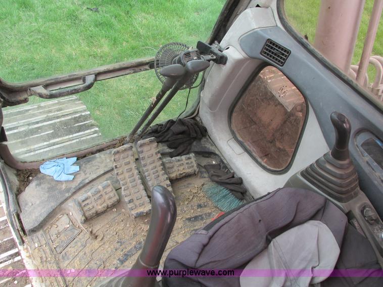 image for item I4186 2005 Link Belt 210LX excavator