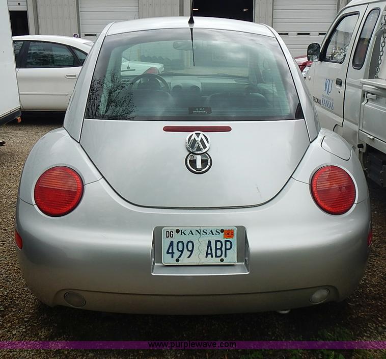 image for item AC9040 2001 Volkswagen New Beetle GLS