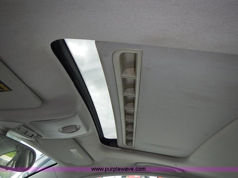 image for item AC9040 2001 Volkswagen New Beetle GLS