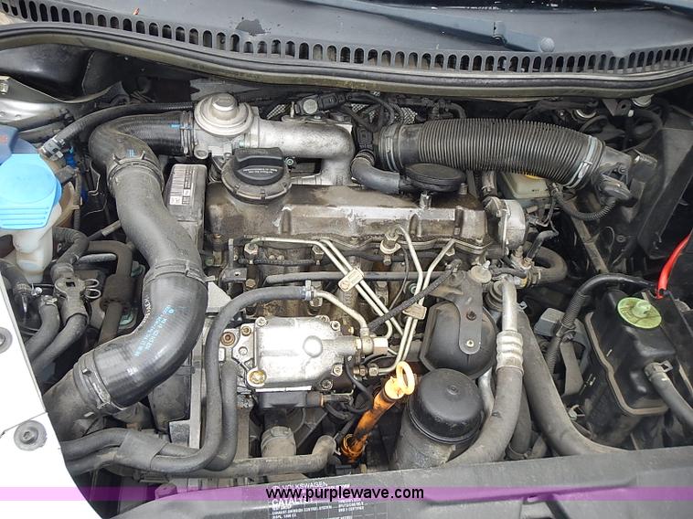 image for item AC9040 2001 Volkswagen New Beetle GLS