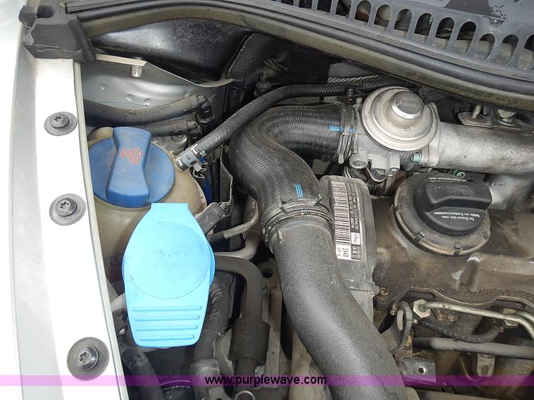 image for item AC9040 2001 Volkswagen New Beetle GLS