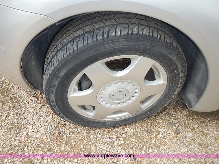 image for item AC9040 2001 Volkswagen New Beetle GLS