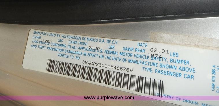 image for item AC9040 2001 Volkswagen New Beetle GLS