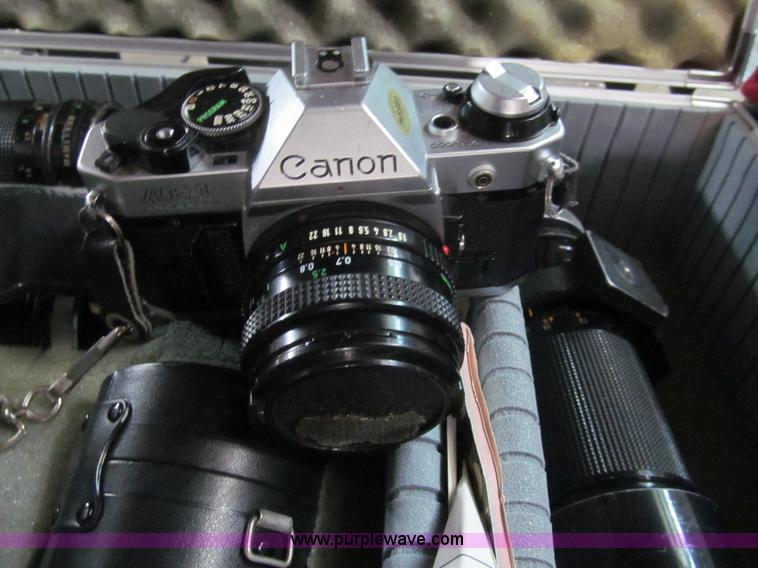 image for item AQ9824 Canon AE1 35mm camera