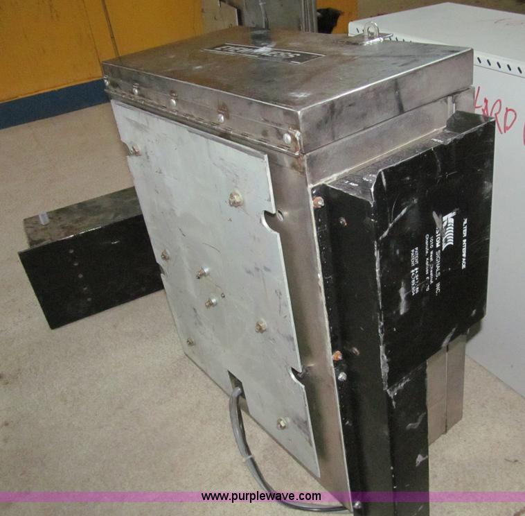 image for item AQ9826 Assorted police security equipment