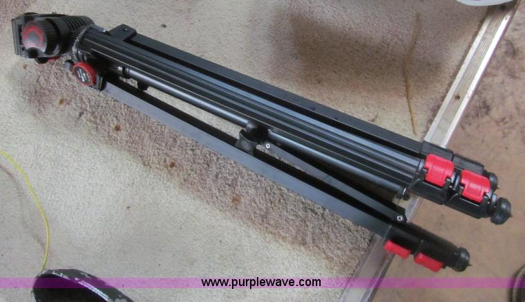 image for item AQ9828 Quasar VHS camcorder