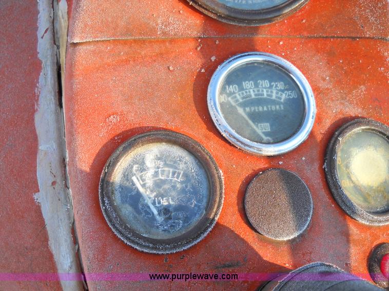 image for item C1987 1962 Ford 601 Workmaster tractor