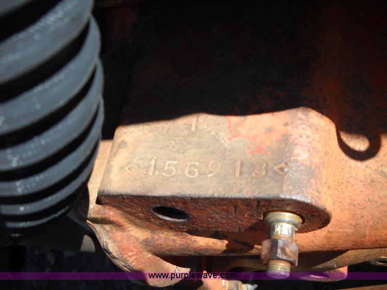 image for item C1987 1962 Ford 601 Workmaster tractor