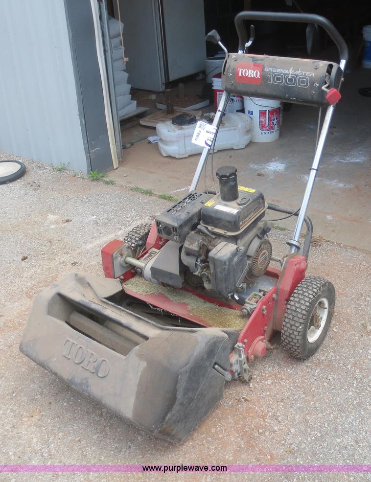 Toro Greensmaster 1000 selfpropelled reel mower in Frontenac, KS Item F6904 sold Purple Wave