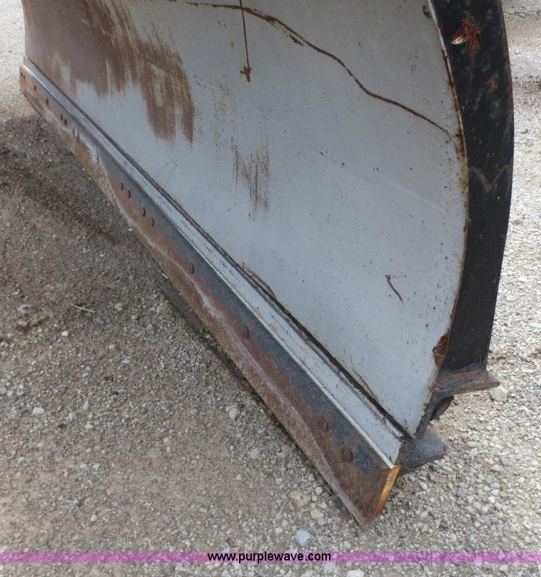 image for item F6925 1993 International 4900 dump truck