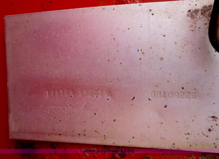 image for item F6925 1993 International 4900 dump truck