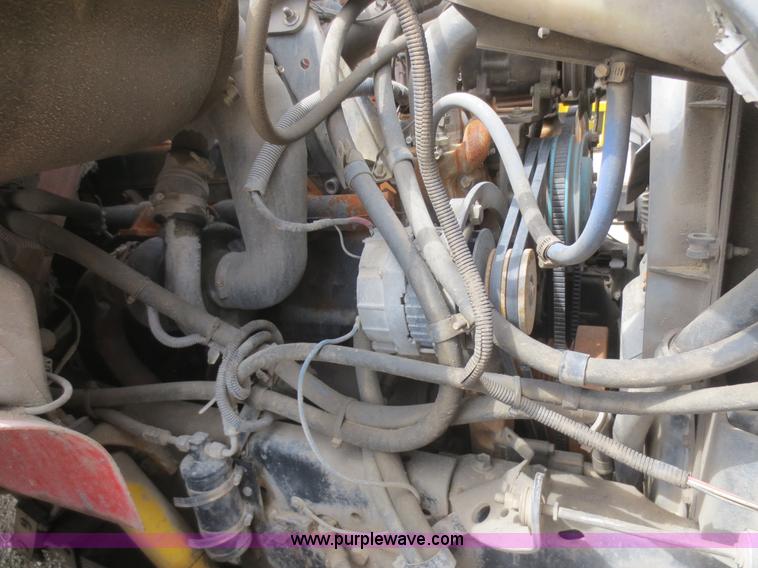 image for item F6925 1993 International 4900 dump truck