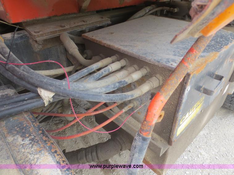 image for item F6925 1993 International 4900 dump truck