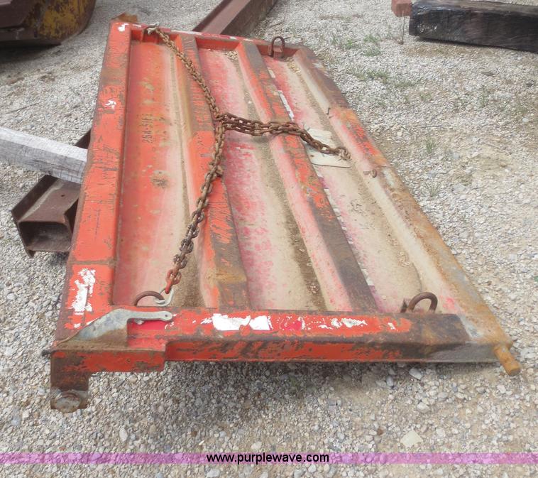 image for item F6925 1993 International 4900 dump truck