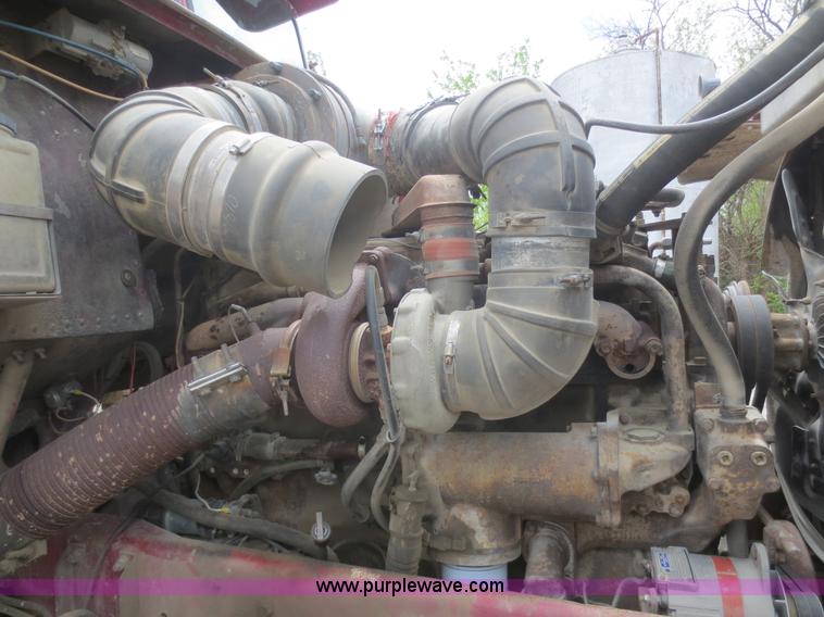 image for item F6926 1980 Freightliner semi truck