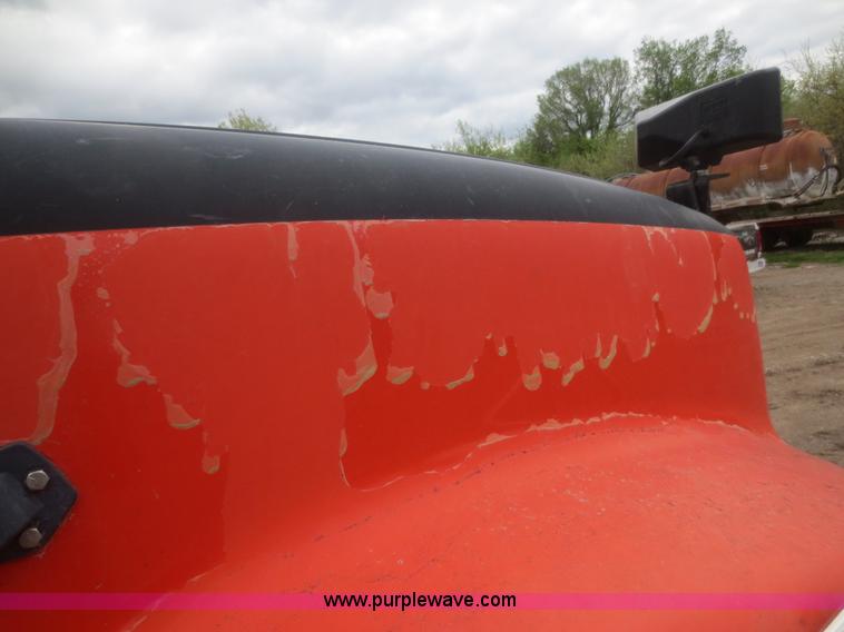 image for item F6927 1991 International 4900 dump truck