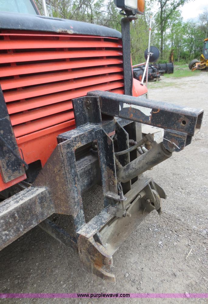 image for item F6927 1991 International 4900 dump truck