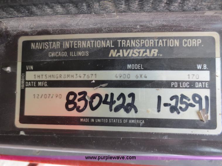 image for item F6927 1991 International 4900 dump truck