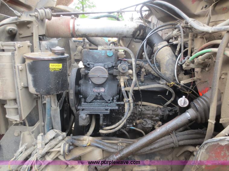 image for item F6927 1991 International 4900 dump truck