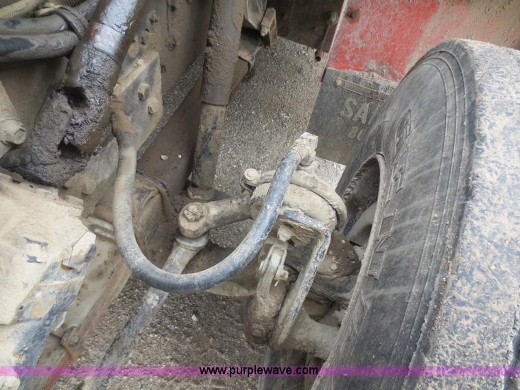 image for item F6927 1991 International 4900 dump truck