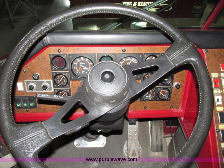 image for item F7366 1992 American Lafrance Century 2000 pumper fire truck