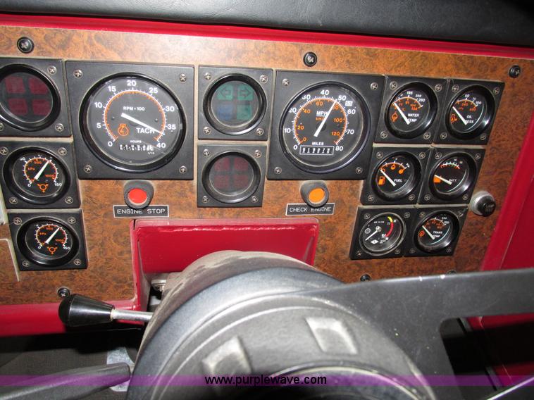 image for item F7366 1992 American Lafrance Century 2000 pumper fire truck