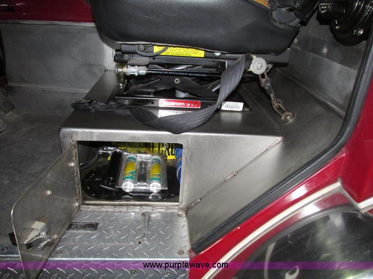 image for item F7366 1992 American Lafrance Century 2000 pumper fire truck