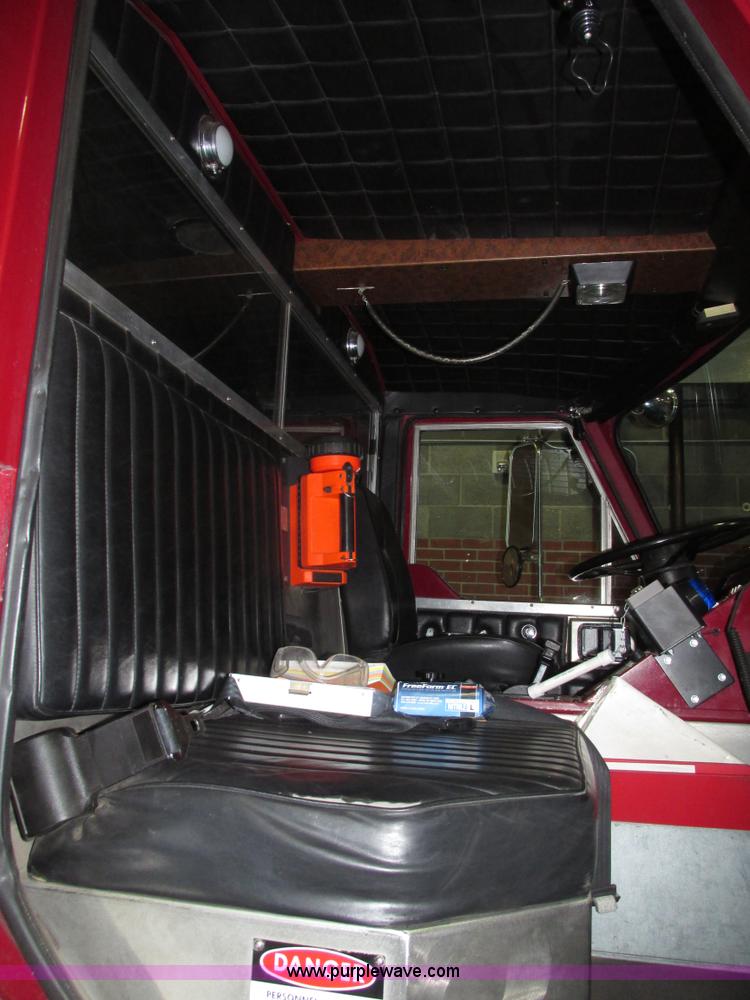 image for item F7366 1992 American Lafrance Century 2000 pumper fire truck