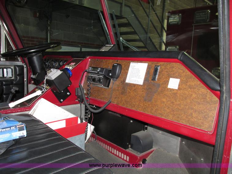 image for item F7366 1992 American Lafrance Century 2000 pumper fire truck