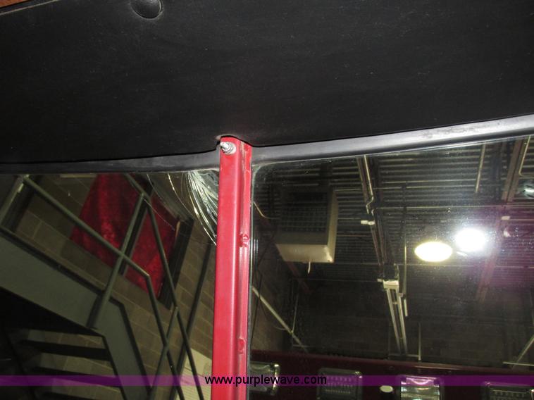 image for item F7366 1992 American Lafrance Century 2000 pumper fire truck