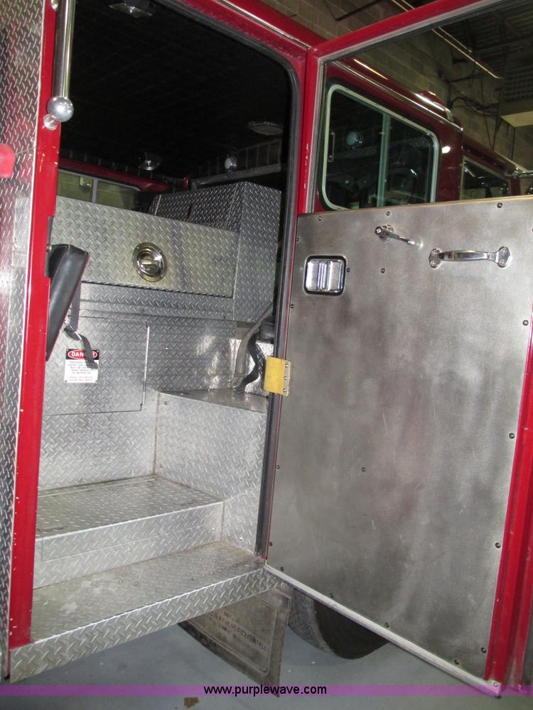 image for item F7366 1992 American Lafrance Century 2000 pumper fire truck