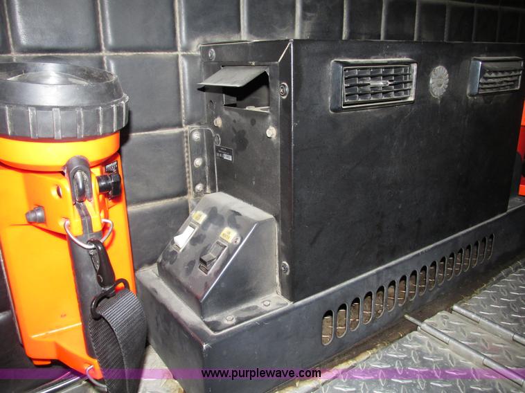 image for item F7366 1992 American Lafrance Century 2000 pumper fire truck