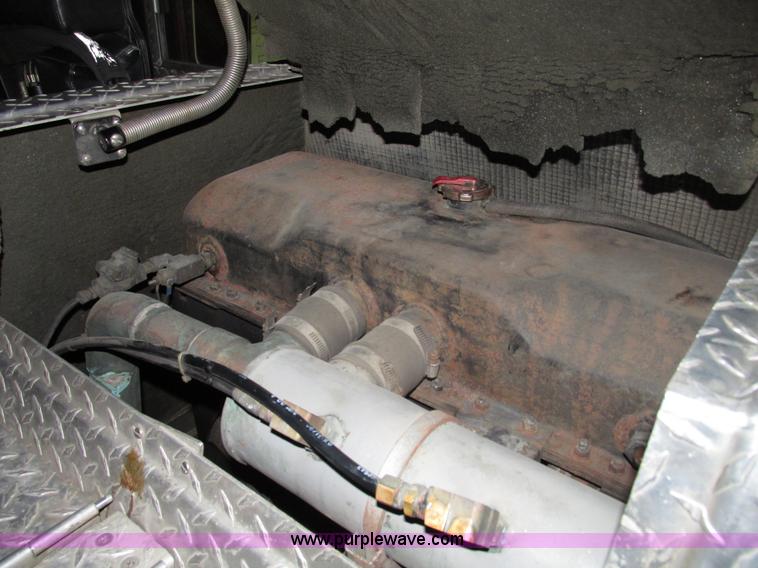 image for item F7366 1992 American Lafrance Century 2000 pumper fire truck