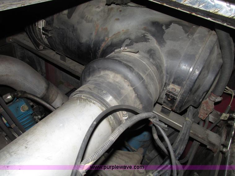 image for item F7366 1992 American Lafrance Century 2000 pumper fire truck