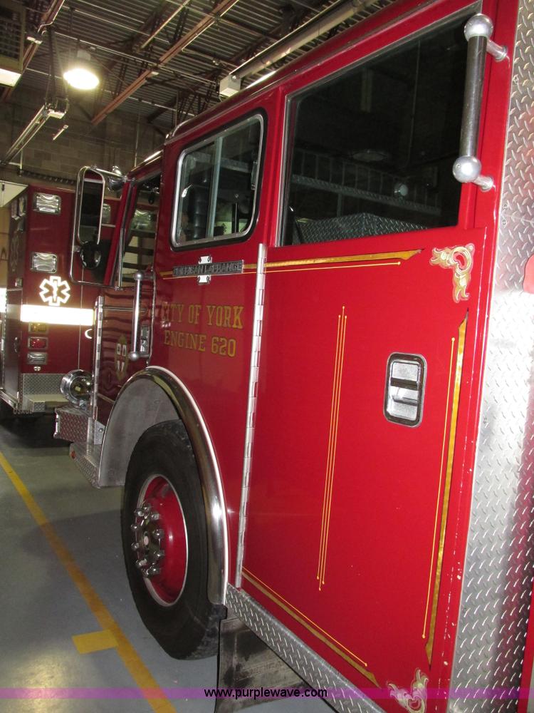 image for item F7366 1992 American Lafrance Century 2000 pumper fire truck