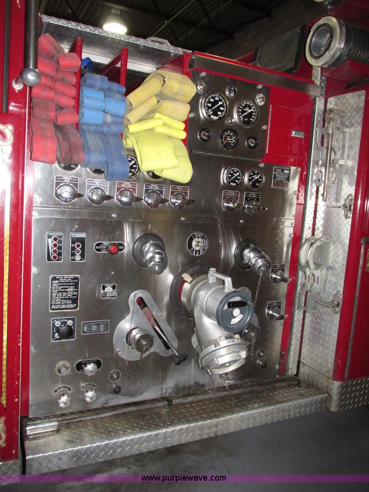 image for item F7366 1992 American Lafrance Century 2000 pumper fire truck