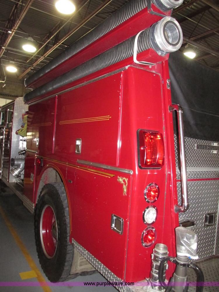 image for item F7366 1992 American Lafrance Century 2000 pumper fire truck
