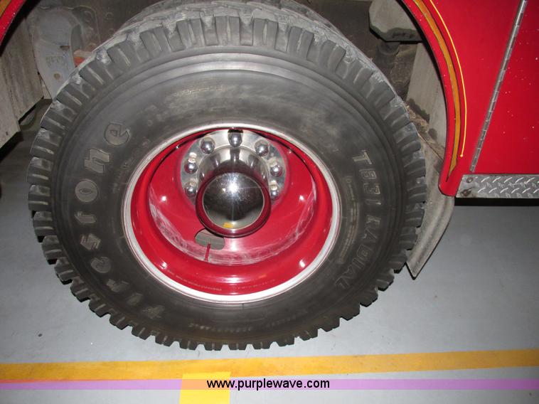 image for item F7366 1992 American Lafrance Century 2000 pumper fire truck