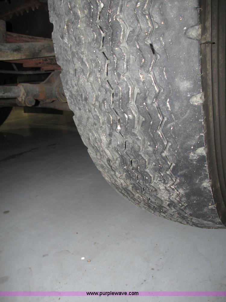 image for item F7366 1992 American Lafrance Century 2000 pumper fire truck