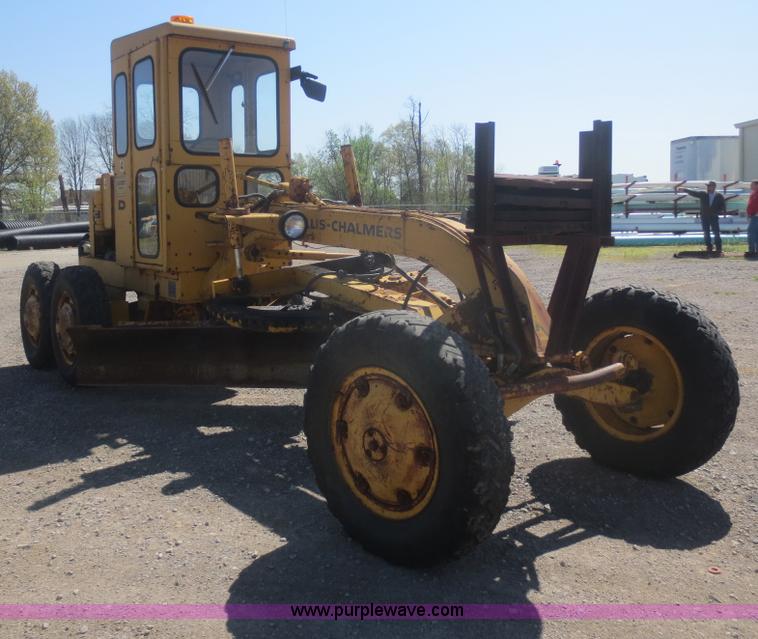 image for item F8235 1968 Allis-Chalmers D motor grader