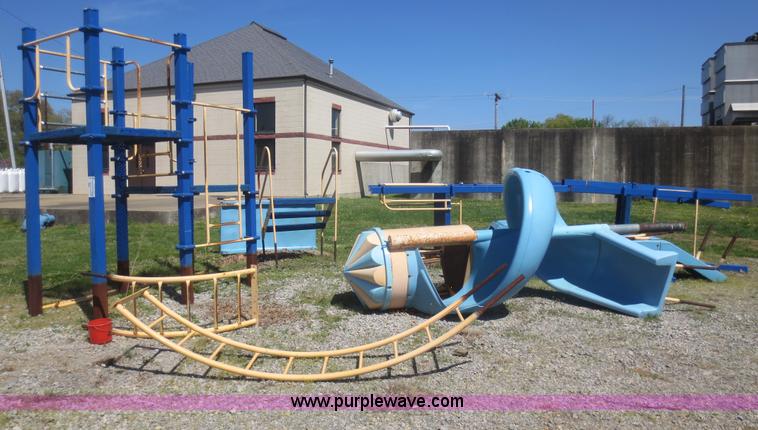 image for item F8237 Activity station