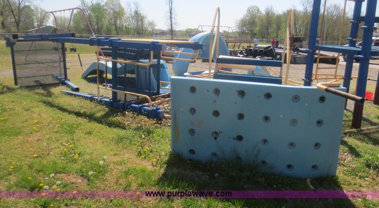 image for item F8237 Activity station