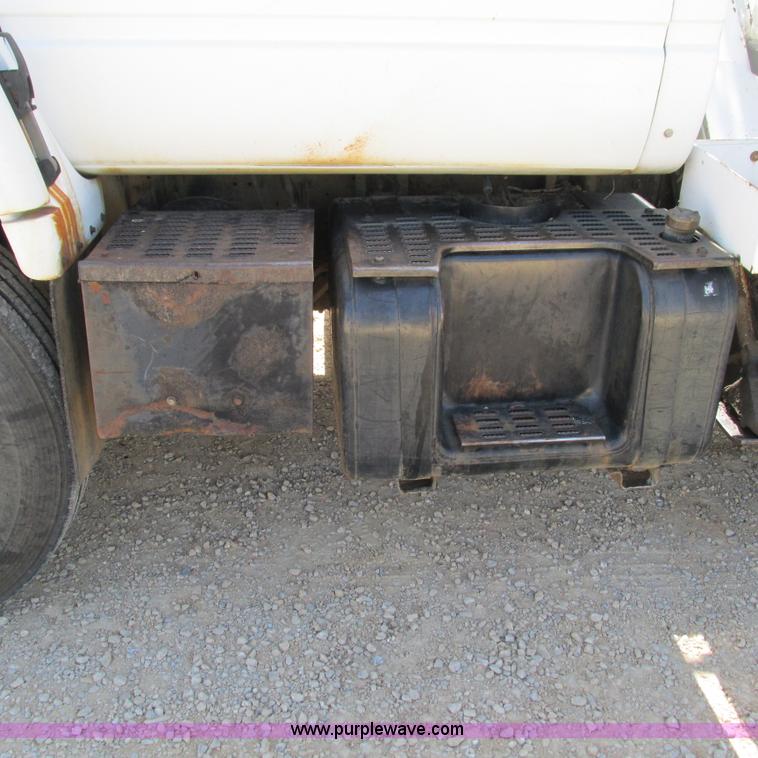 image for item G9305 1995 GMC TopKick service truck