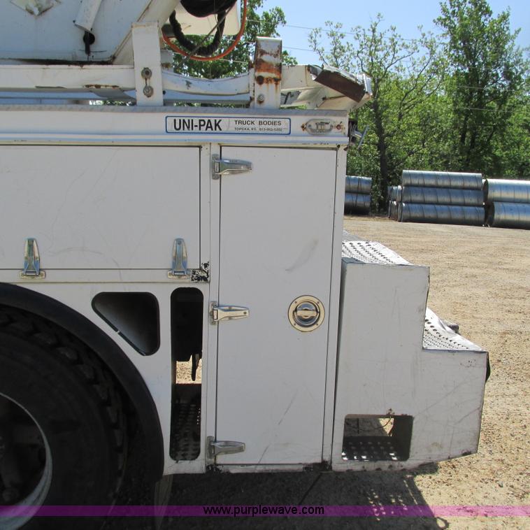 image for item G9305 1995 GMC TopKick service truck