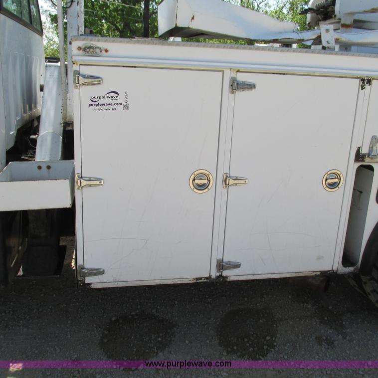 image for item G9305 1995 GMC TopKick service truck