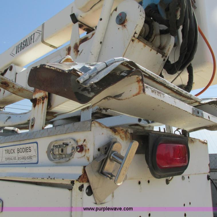 image for item G9305 1995 GMC TopKick service truck