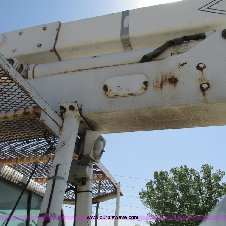 image for item G9305 1995 GMC TopKick service truck